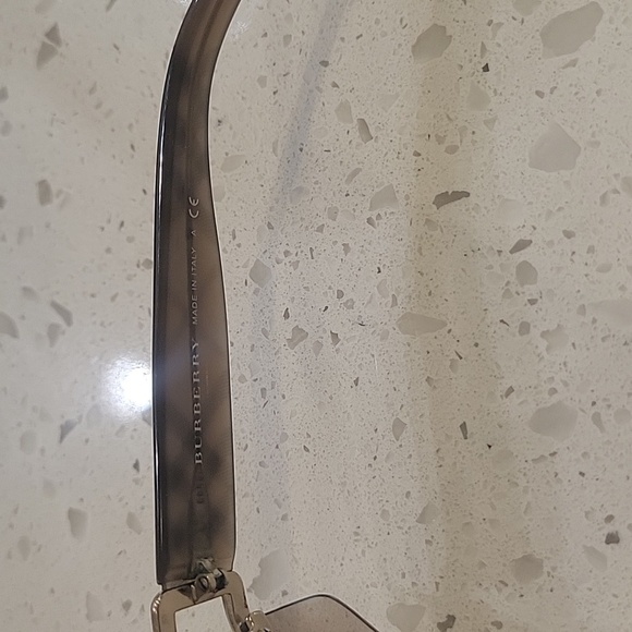 Burberry 3043 1084/11 Sunglasses - Picture 3 of 7